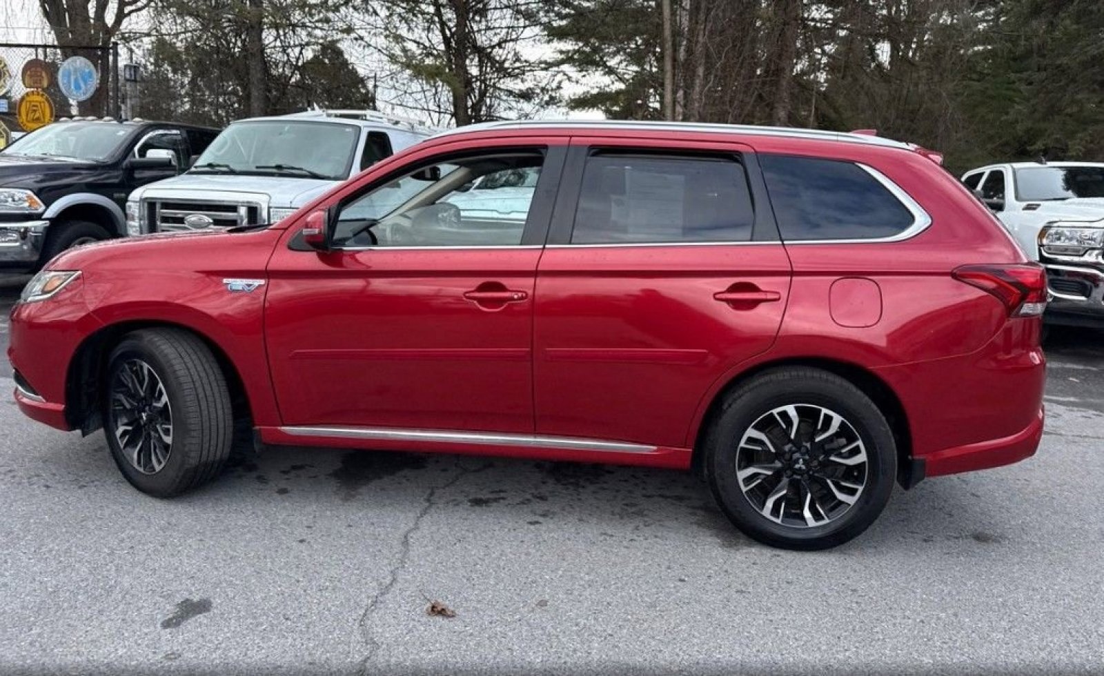 Used 2018 Mitsubishi Outlander SEL image 11