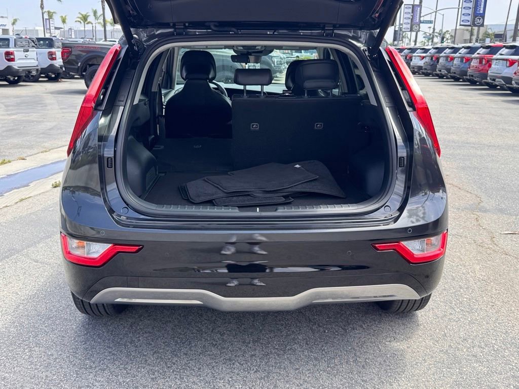 Used 2025 Kia Niro Wind FWD image 13
