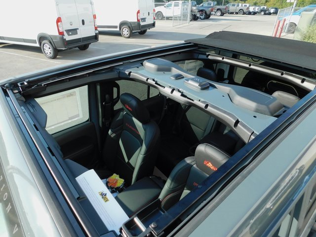 New 2025 Jeep Wrangler Unlimited Rubicon image 23