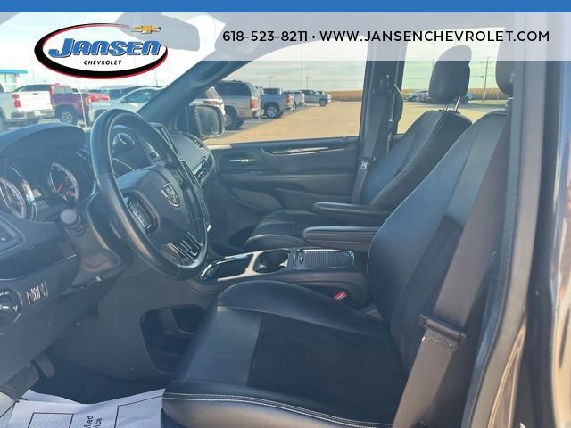 Used 2020 Dodge Grand Caravan SXT w/ Driver Convenience Group FWD image 8
