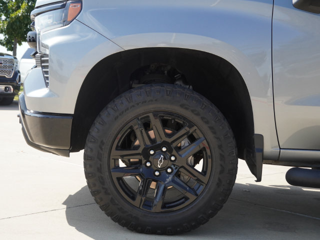 Used 2024 Chevrolet Silverado 1500 LT Trail Boss w/ Convenience Package II AWD/4WD image 7