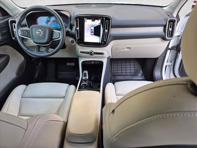 Used 2026 Volvo XC40 B5 Ultra w/ Protection Package Premier AWD/4WD image 16