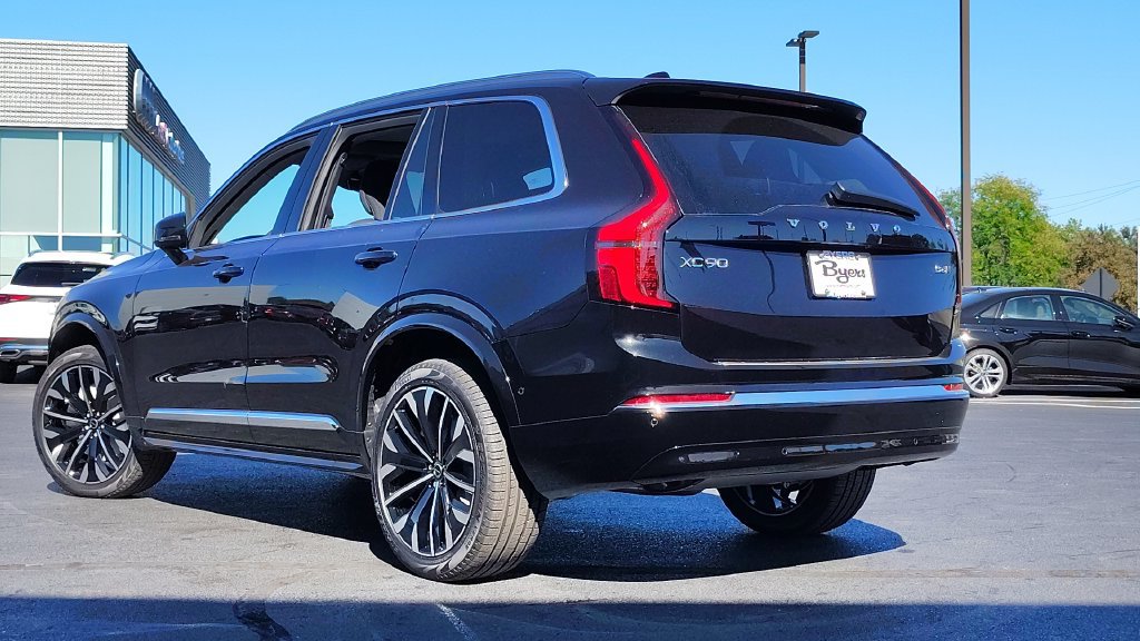 New 2026 Volvo XC90 B6 Plus w/ Protection Package Premier AWD/4WD image 4