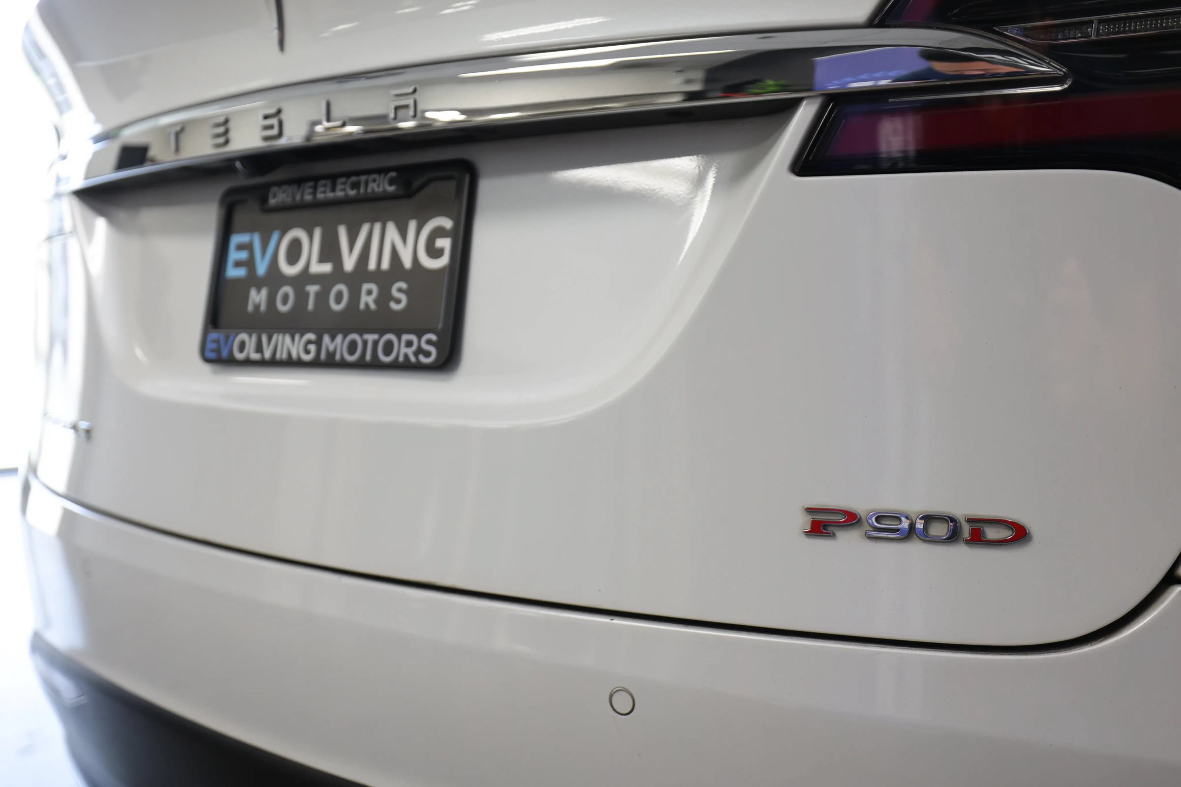 Used 2016 Tesla Model X Performance AWD/4WD image 14