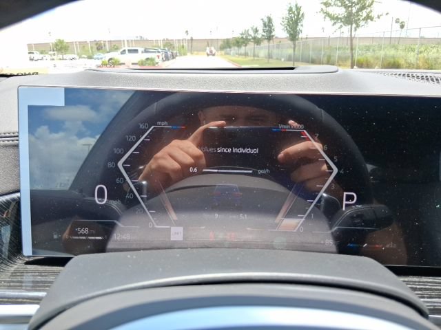 New 2026 BMW X5 sDrive40i w/ M Sport Package RWD image 7