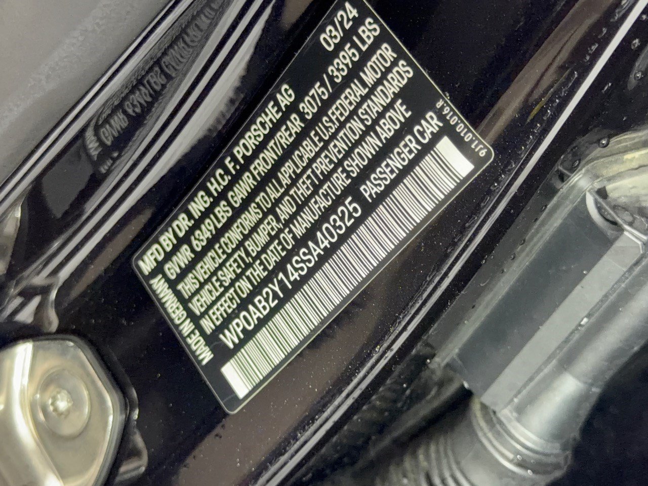 Certified 2025 Porsche Taycan 4S AWD/4WD image 31