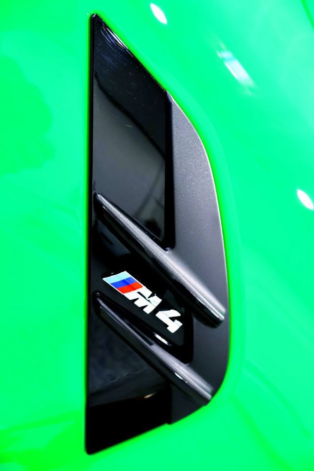 Used 2023 BMW M4 Coupe w/ M Carbon Exterior Package RWD image 38