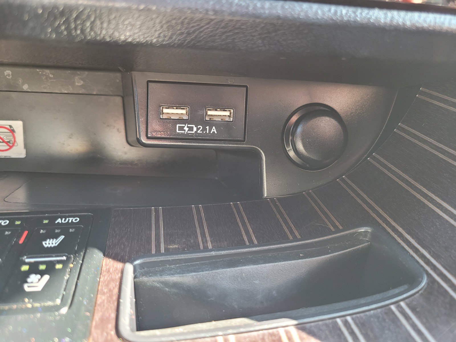 Used 2022 Lexus RX 450hL Luxury w/ Cold Area Package (CT) AWD/4WD image 23