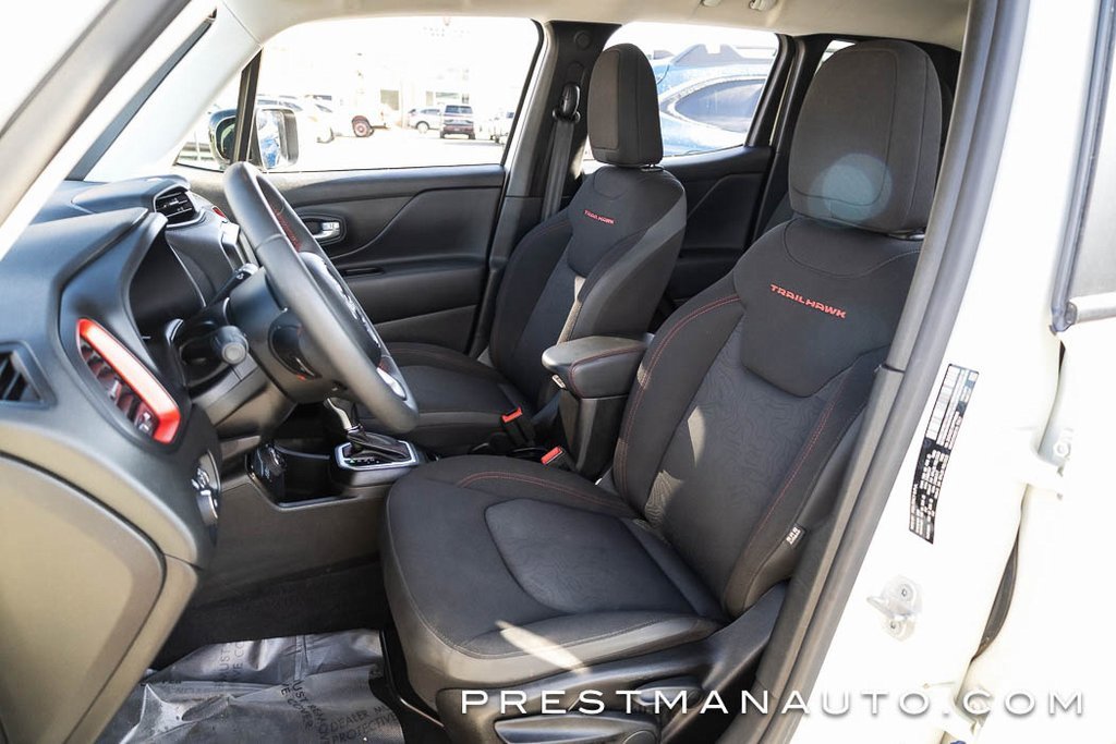 Used 2023 Jeep Renegade Trailhawk image 17