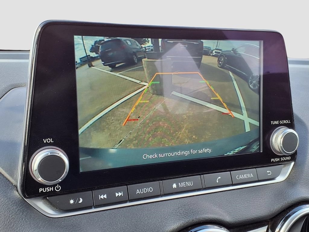Used 2025 Nissan Sentra SV FWD image 11