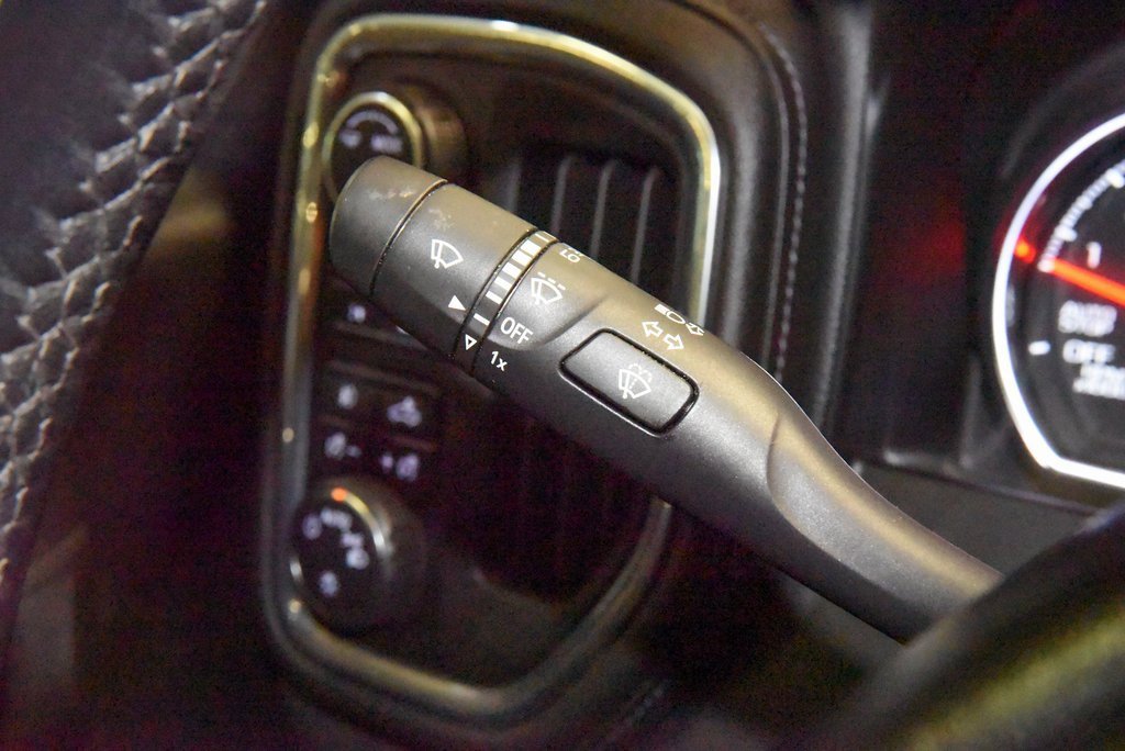 Used 2021 Chevrolet Silverado 1500 RST image 22