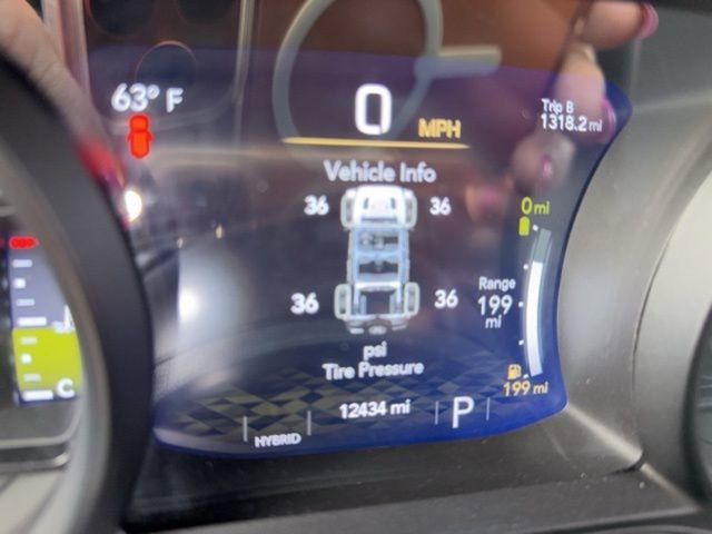 Used 2025 Jeep Wrangler Willys 4xe image 13