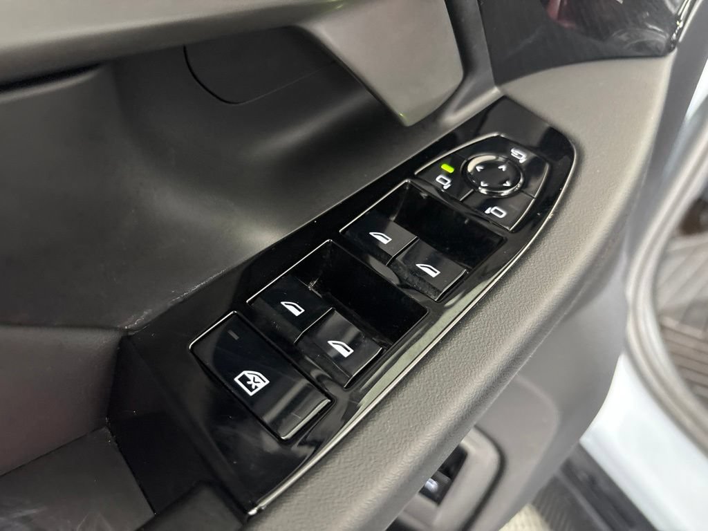 Certified 2026 BMW 530i w/ M Sport Package RWD image 22