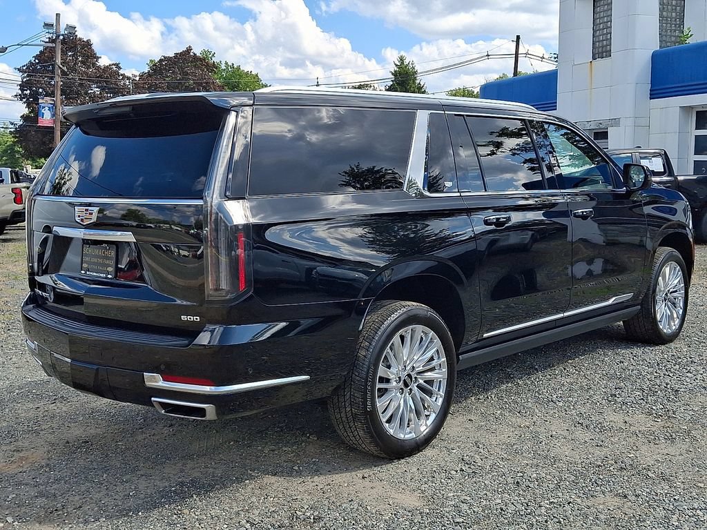 Certified 2026 Cadillac Escalade ESV Luxury w/ LPO, Floor Liner Package AWD/4WD image 8