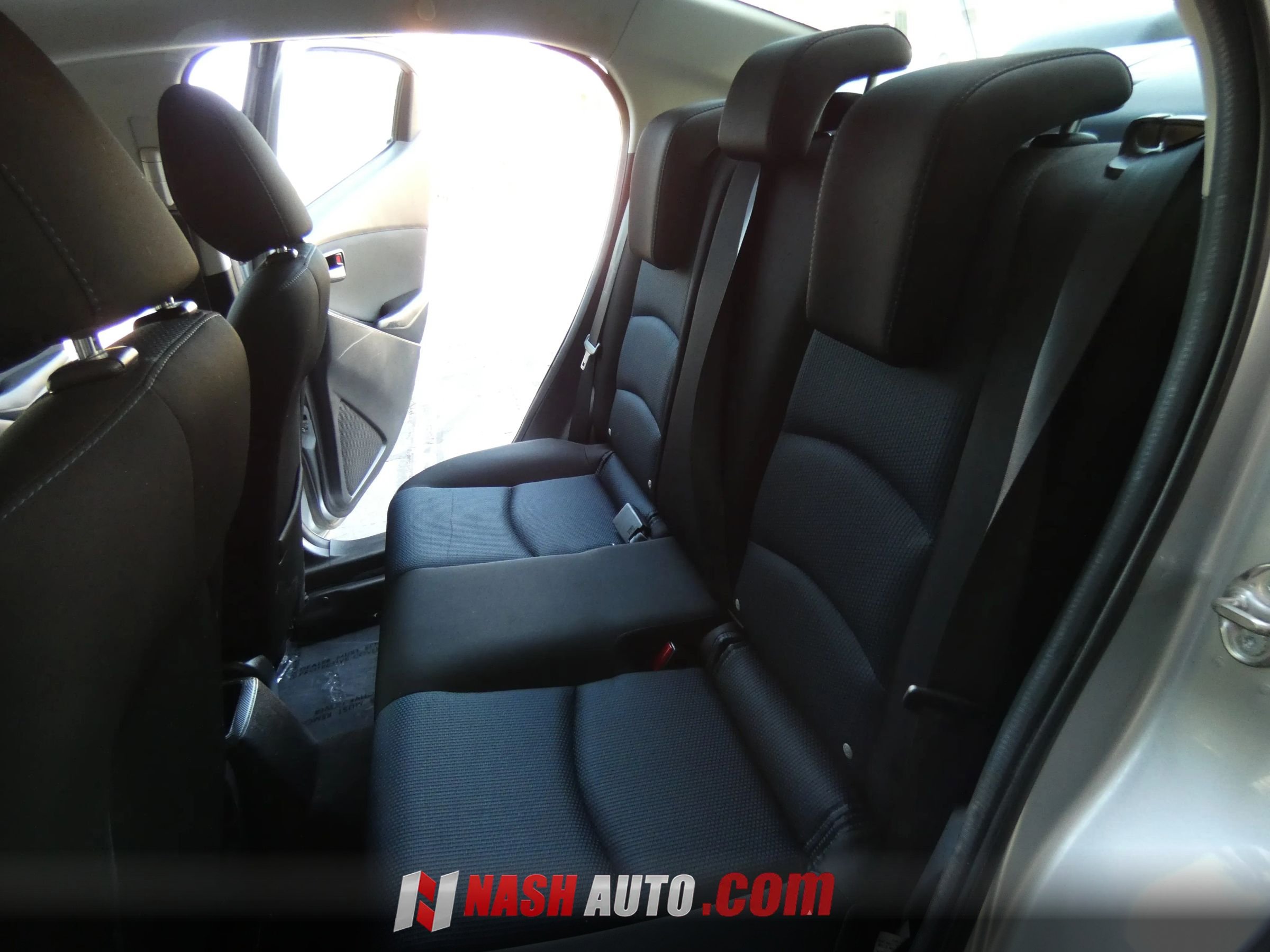 Used 2019 Toyota Yaris LE FWD image 41