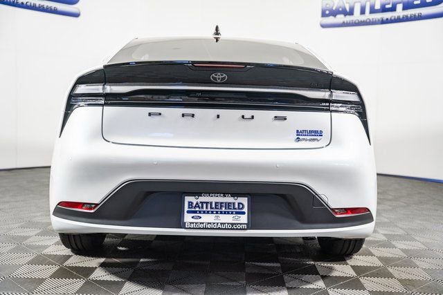 New 2026 Toyota Prius Plug-In Hybrid FWD image 5