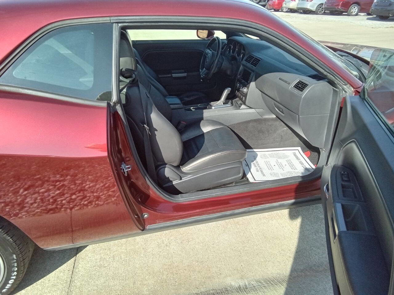 Used 2014 Dodge Challenger R/T image 3