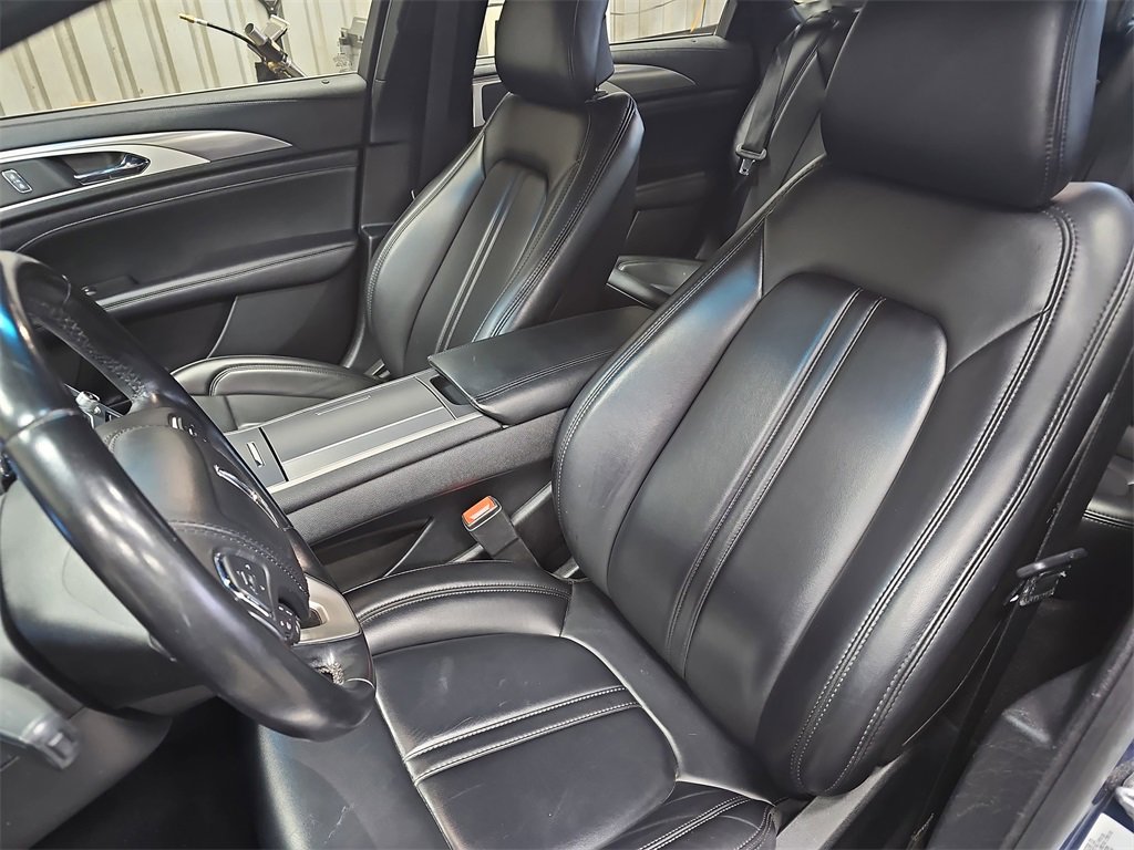 Used 2019 Lincoln MKZ Premiere image 14
