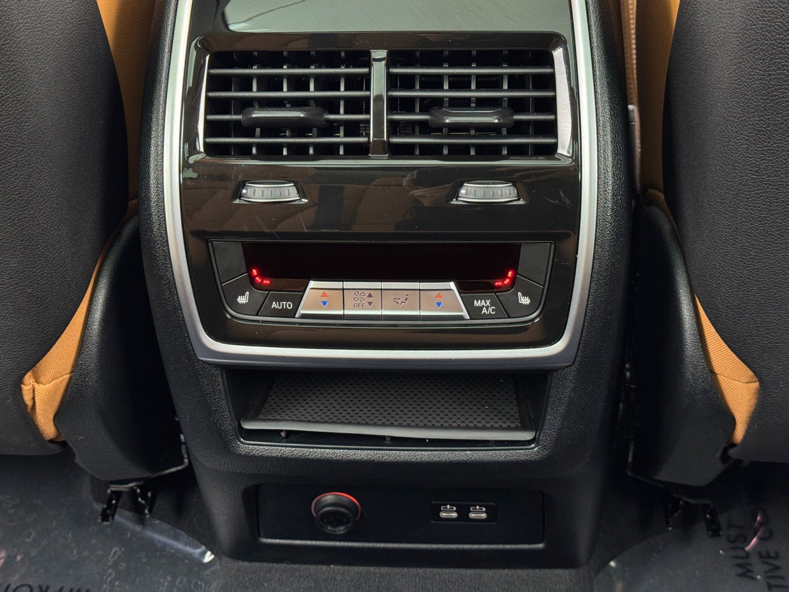 Used 2023 BMW X7 xDrive40i w/ Premium Package image 36