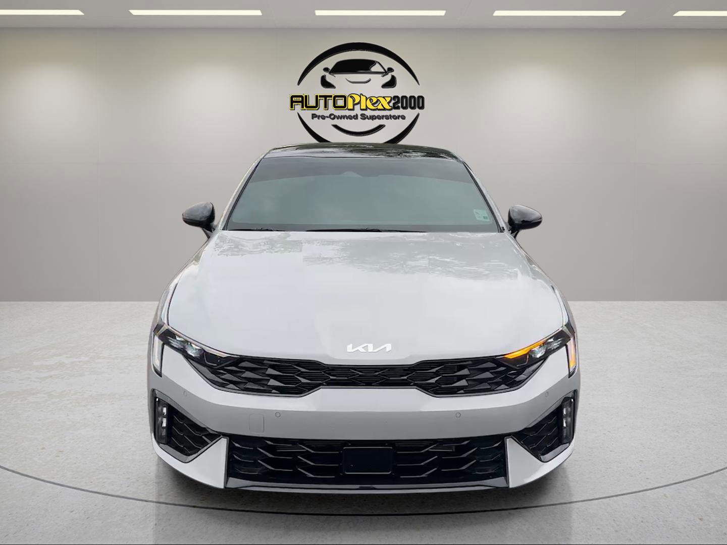 Used 2025 Kia K5 GT-Line w/ GT-Line Premium Package FWD image 2