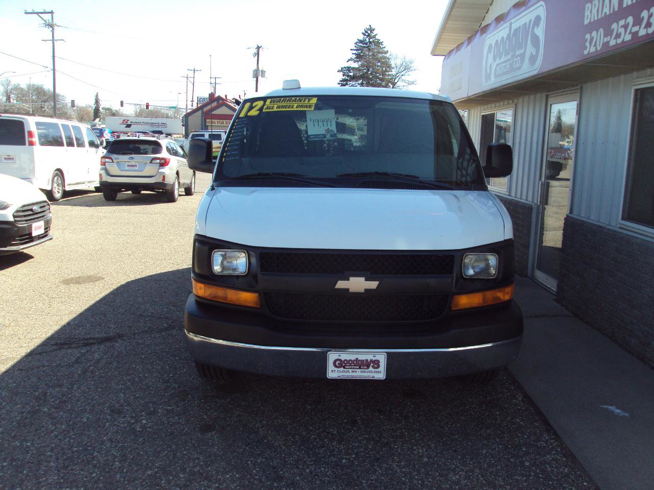 Used 2012 Chevrolet Express 1500 AWD image 3
