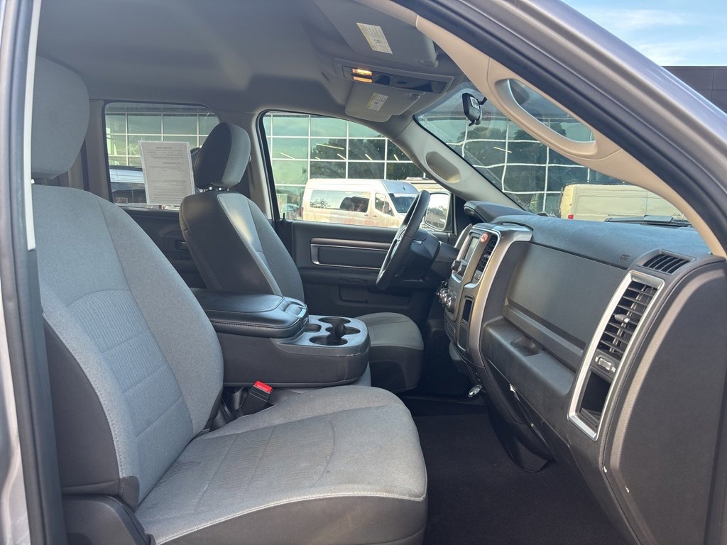 Used 2024 RAM 1500 Classic SLT image 28