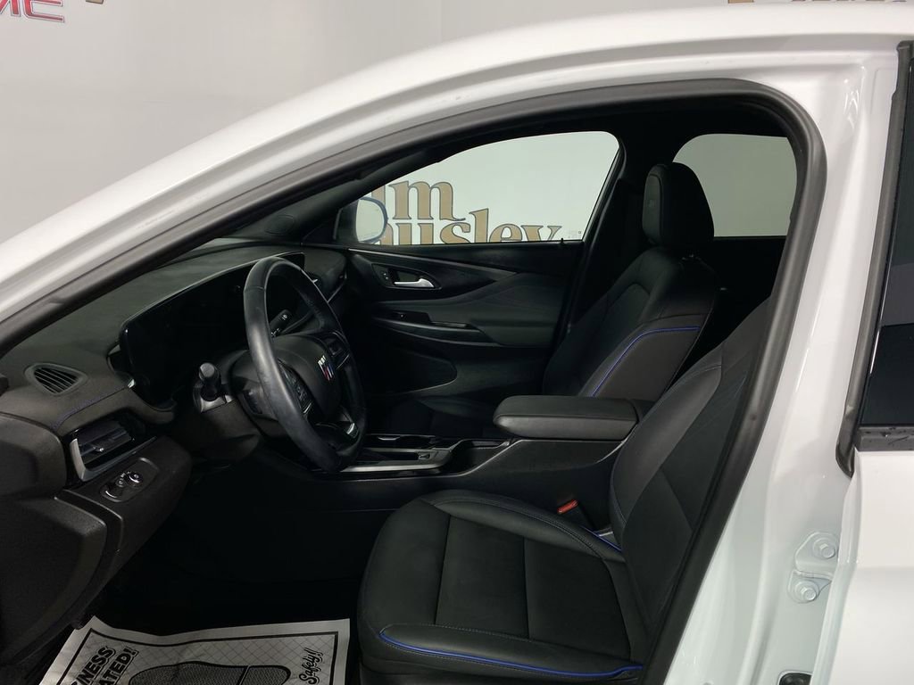 Certified 2024 Buick Envista Sport Touring w/ Convenience I Package image 11