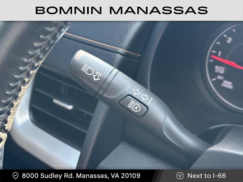 Used 2019 GMC Terrain SLT w/ Preferred Package image 28