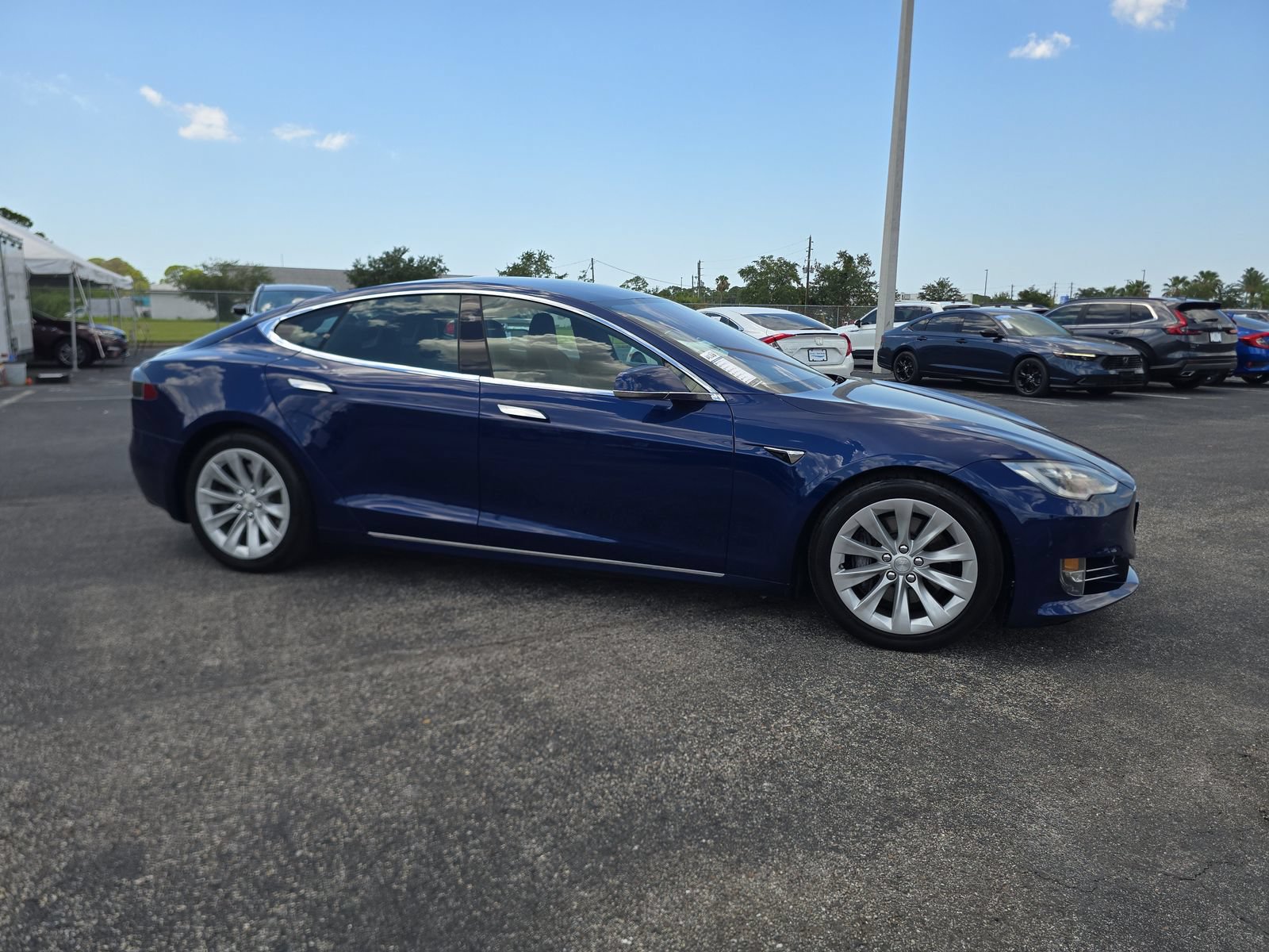 Used 2016 Tesla Model S 75D AWD/4WD image 2