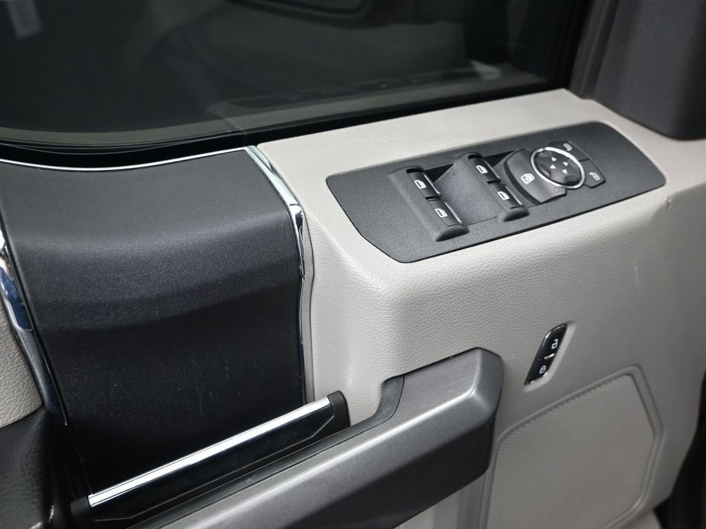 Used 2019 Ford F250 XLT w/ Snow Plow Prep Package image 11