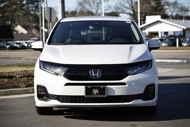 Certified 2025 Honda Odyssey Touring image 13