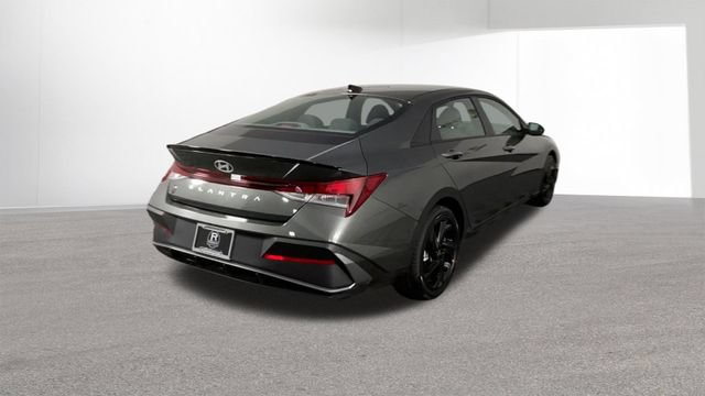 New 2026 Hyundai Elantra Sport FWD image 8