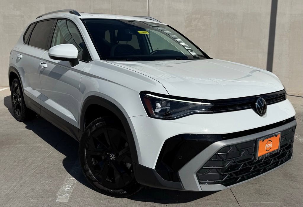 Certified 2025 Volkswagen Taos SE