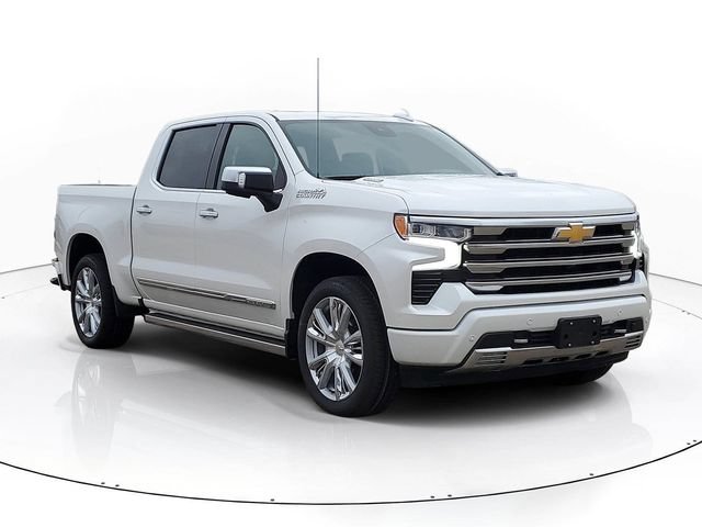 Used 2025 Chevrolet Silverado 1500 High Country AWD/4WD image 2