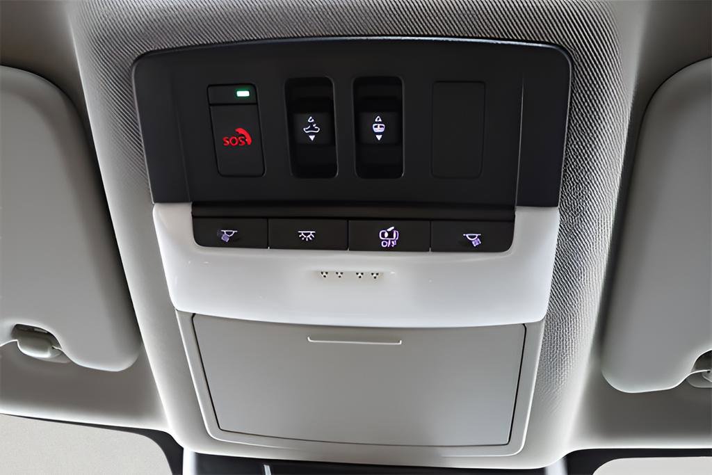 Used 2024 Nissan Rogue SL w/ SL Premium Package image 35