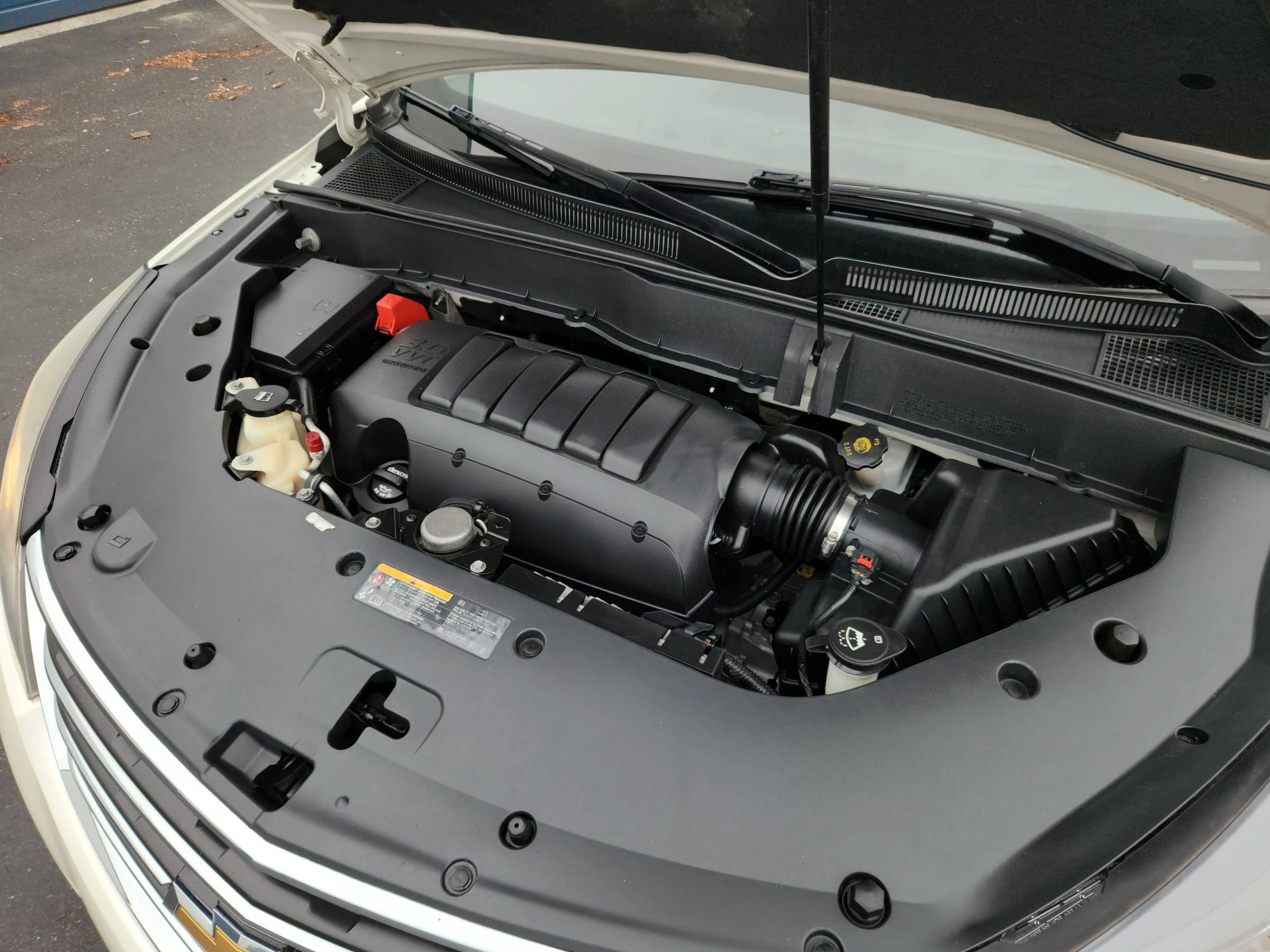 Used 2014 Chevrolet Traverse LTZ FWD image 21