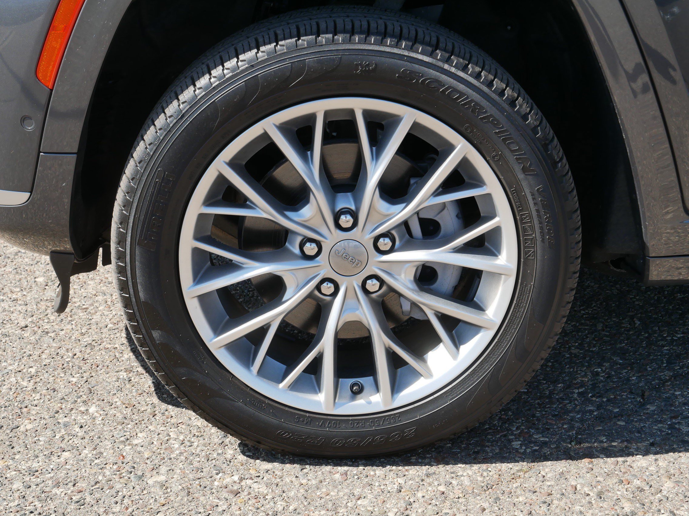 Used 2024 Jeep Grand Cherokee L Summit w/ Advanced Protech Group IV AWD/4WD image 15