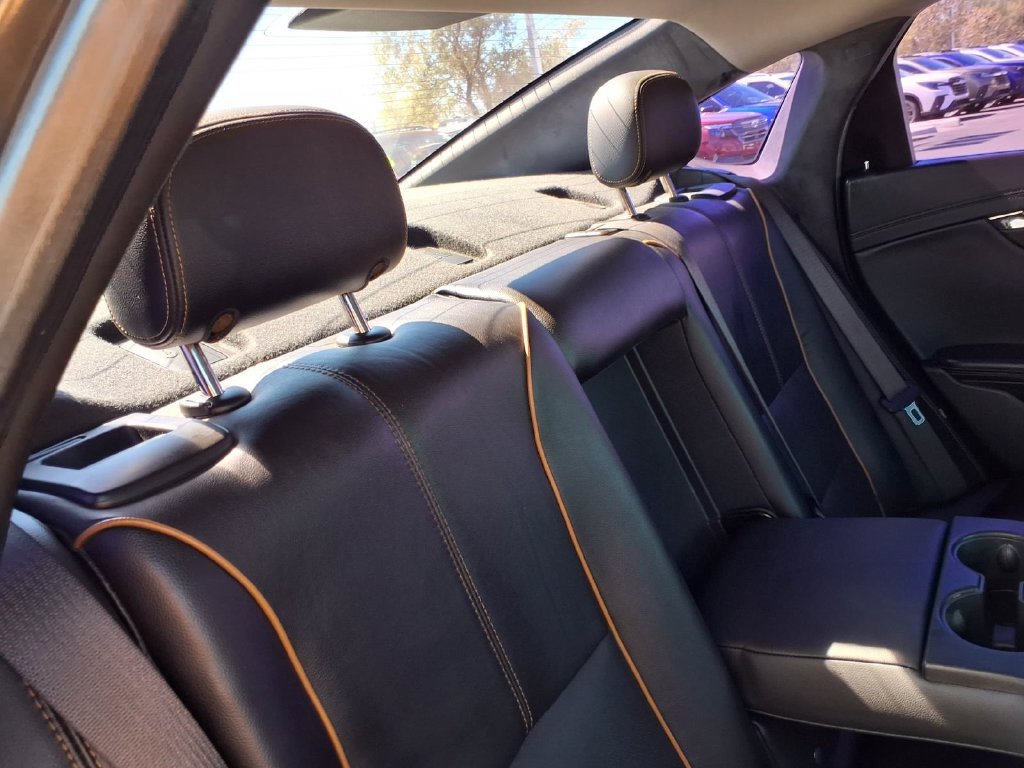 Used 2015 Chevrolet Impala LTZ FWD image 22