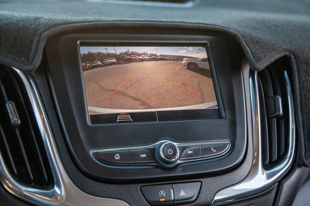 Used 2023 Chevrolet Equinox LT image 16