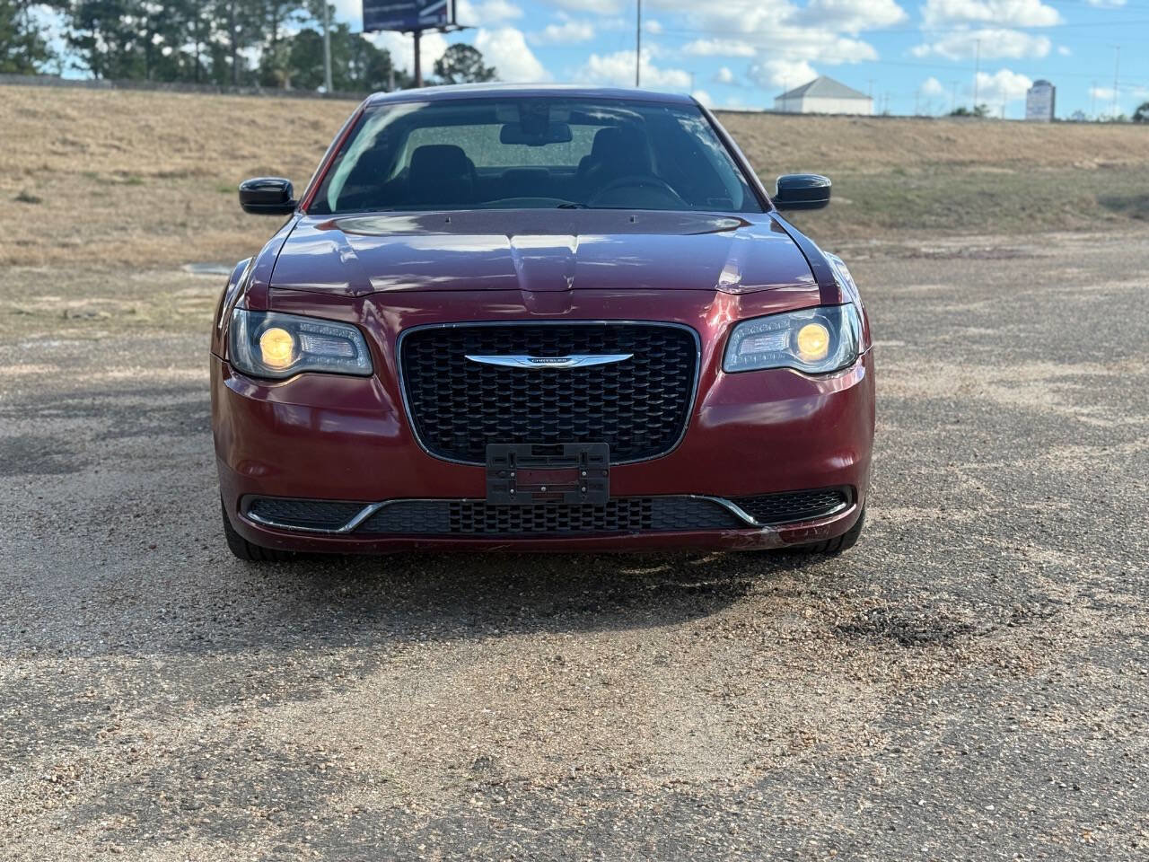 Used 2019 Chrysler 300 Touring w/ Sport Appearance Package RWD image 8