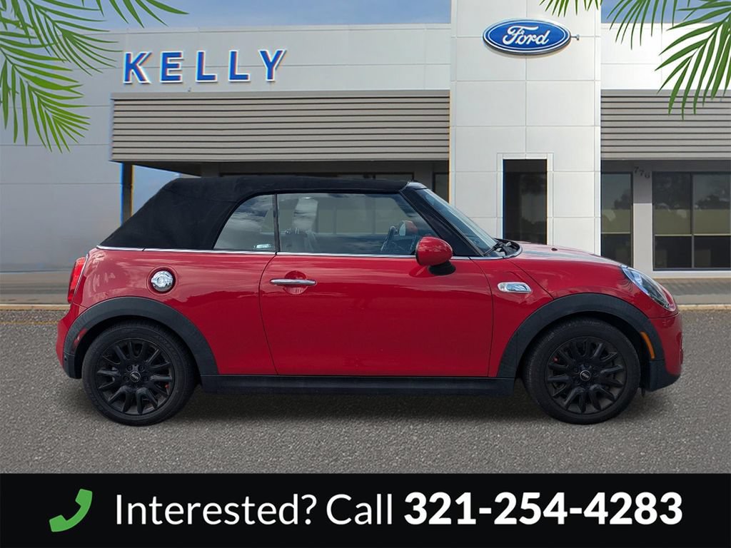 Used 2019 MINI Cooper S w/ Signature Upholstery Package FWD image 5