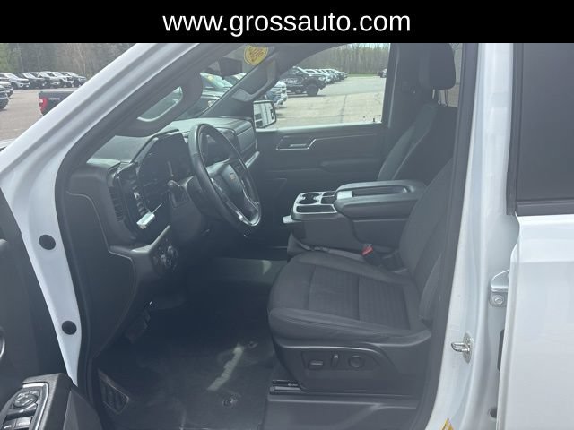 Used 2023 Chevrolet Silverado 1500 LT AWD/4WD image 11