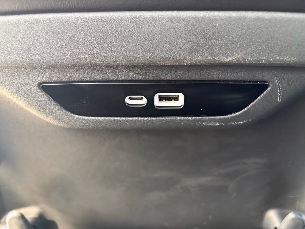 Certified 2025 Chrysler Pacifica Select FWD image 17