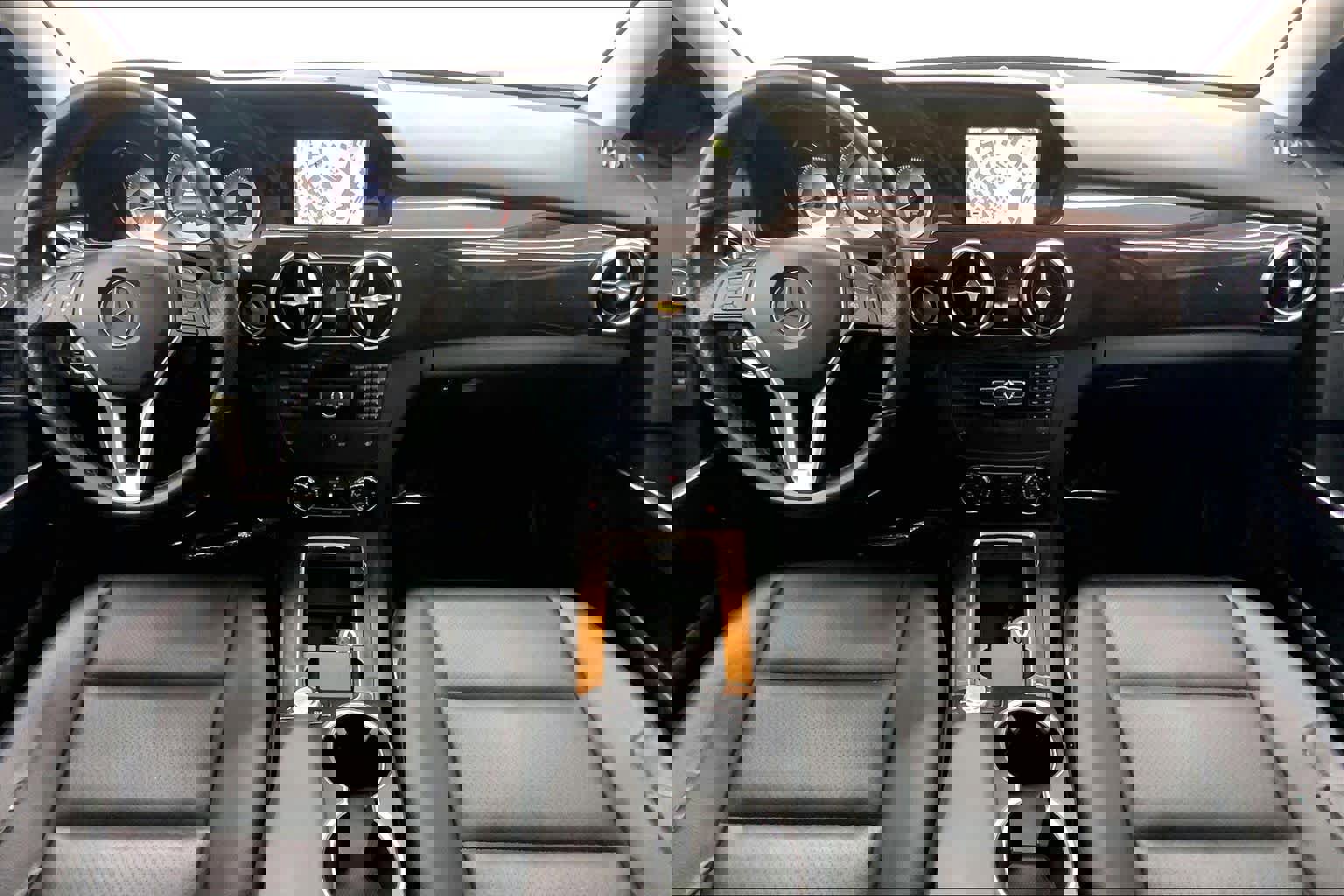 Used 2015 Mercedes-Benz GLK 350 2WD image 18