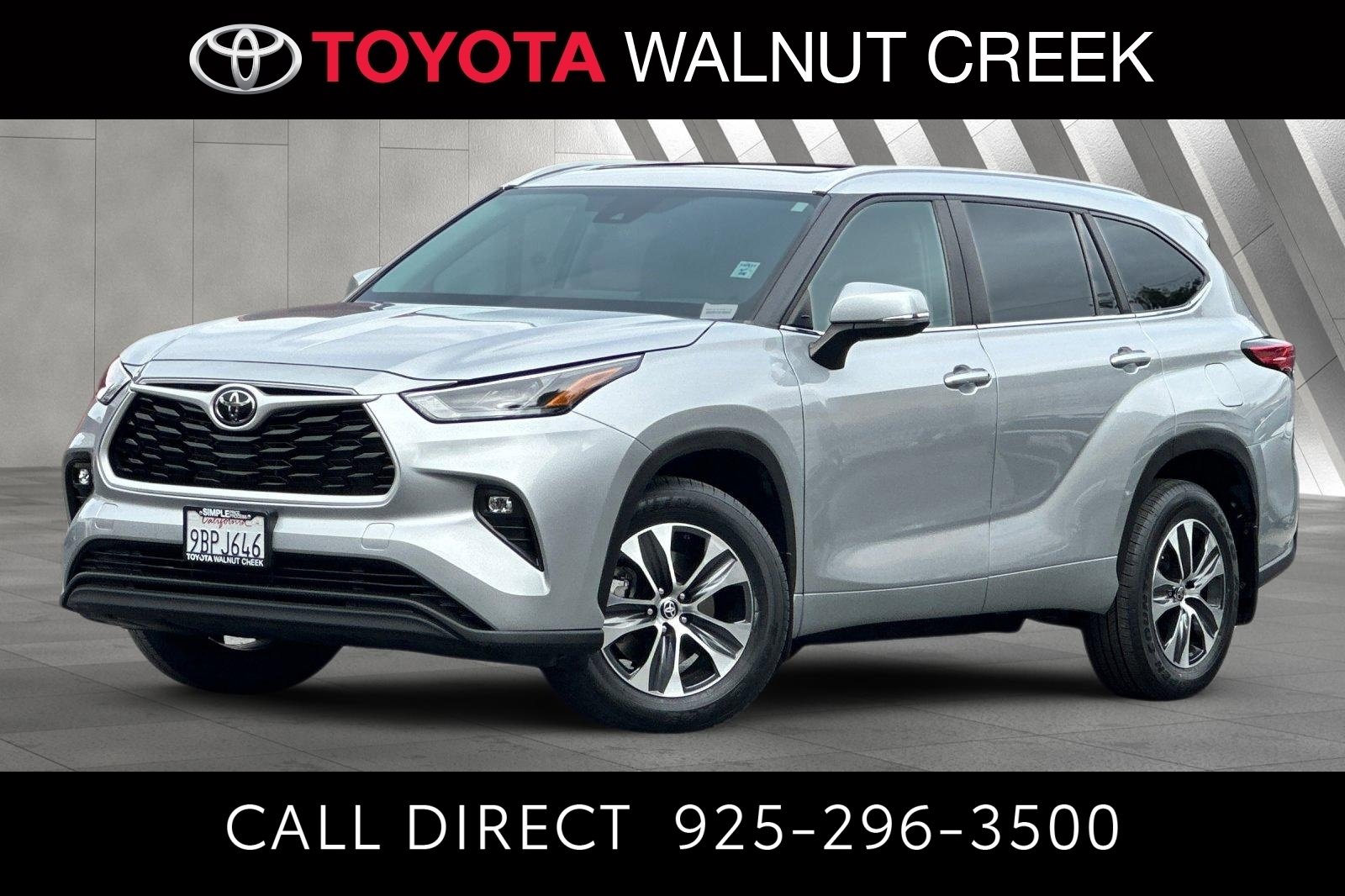 Certified 2023 Toyota Highlander XLE image 1