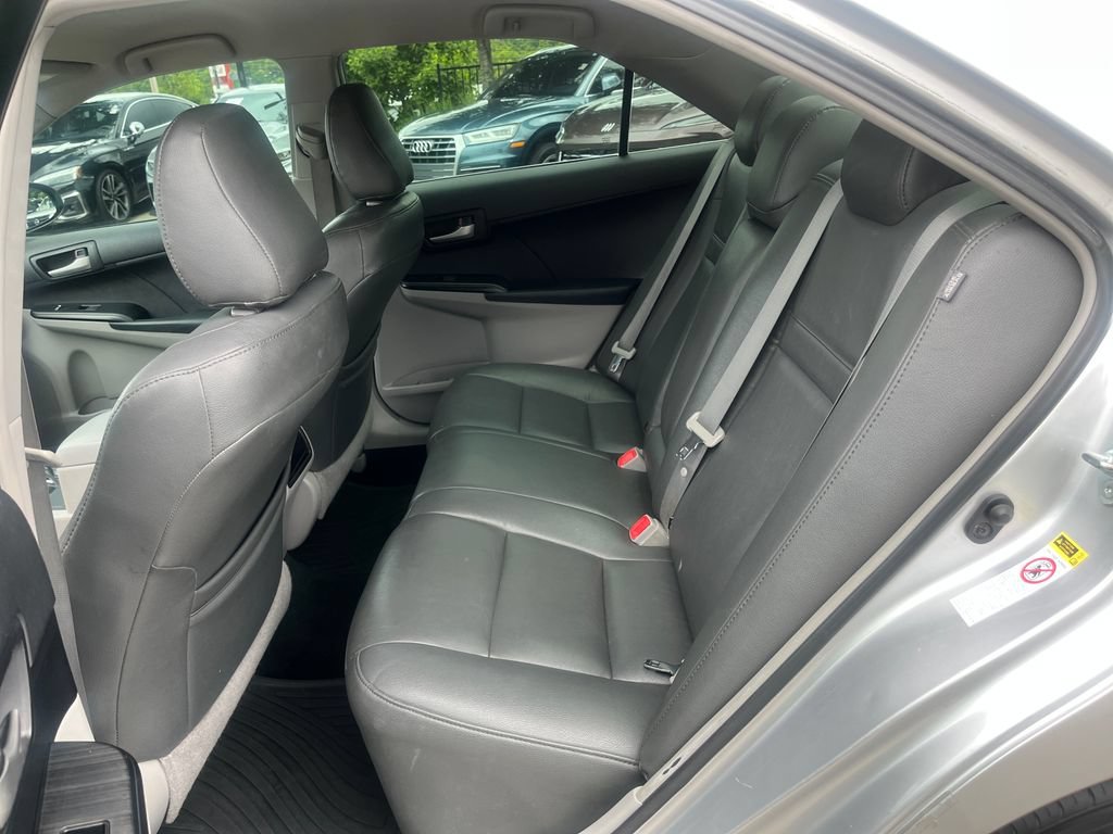 Used 2012 Toyota Camry LE FWD image 25