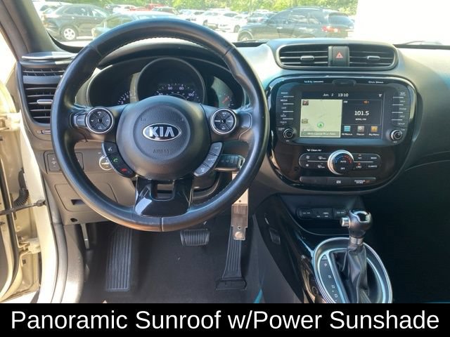 Used 2015 Kia Soul ! w/ Sun & Sound Package FWD image 8