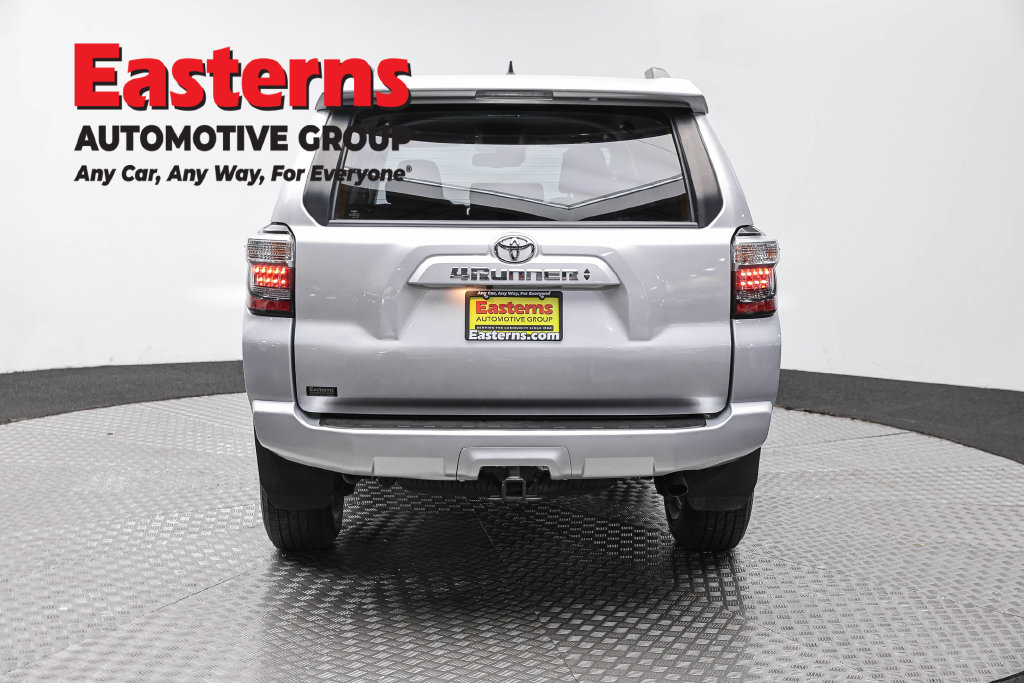 Used 2023 Toyota 4Runner SR5 AWD/4WD image 8
