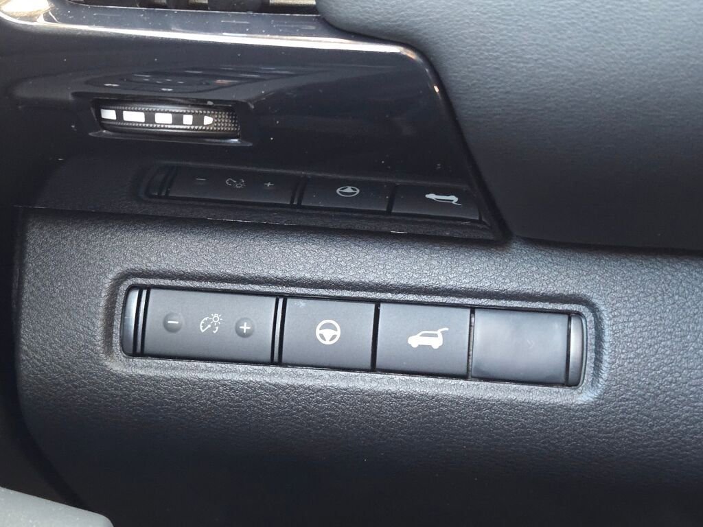 New 2026 Nissan Pathfinder SV image 22