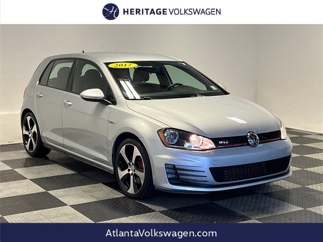 Used 2017 Volkswagen Golf S image 1